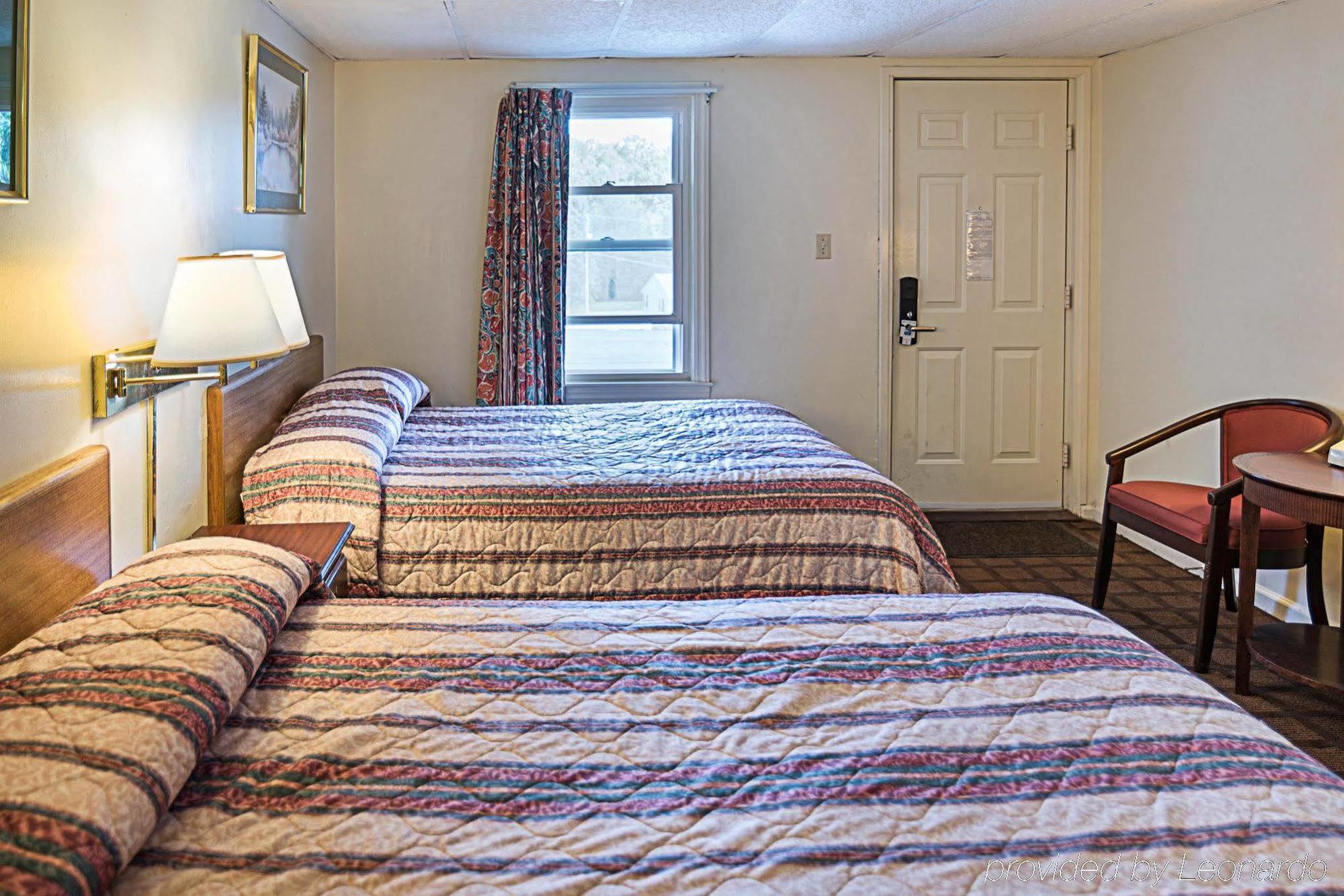 Rodeway Inn Westminster Exteriér fotografie